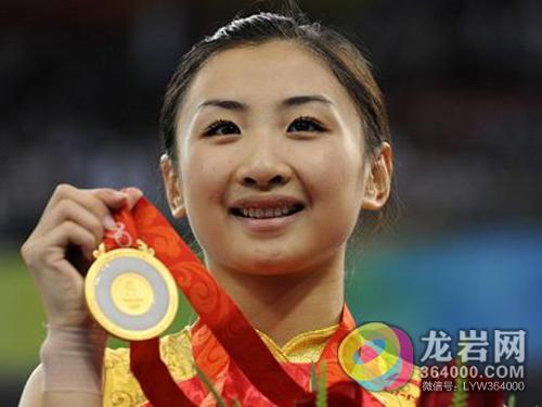 龙岩籍蹦床公主何雯娜备战2016里约奥运会(附