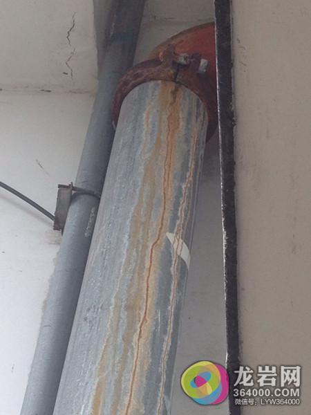 后门前安置小区消防栓没水 为何动用公共维修