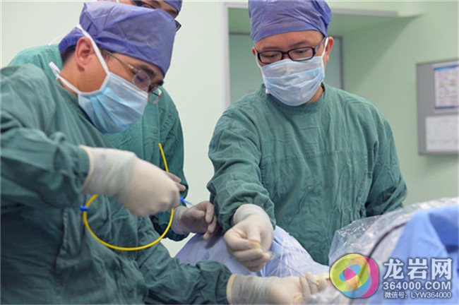 龙岩首例5岁萌童微创经皮肾镜取石术圆满成